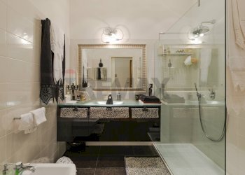 Bagno - Trilocale Via Del Canale Piccolo
 
2, Trieste - foto 20