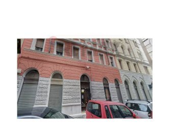 Edificio all\'aperto - Magazzino via manzoni
 
15, Trieste - foto 1