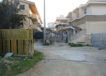 Edificio all\'aperto - Quadrilocale via peonia, Noto - foto 43