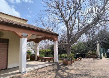 Terrazza - Villa strada monasteri
 
20, Floridia - photo 7