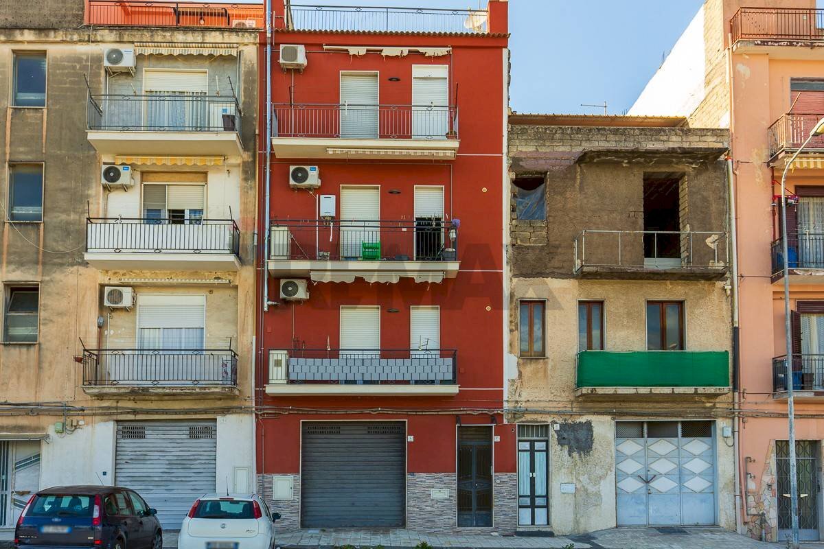 Edificio all\'aperto - Quadrilocale largo Monreale
 
4, Lentini - foto 1