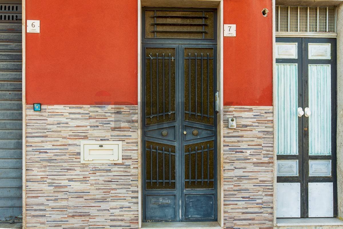 Edificio all\'aperto - Quadrilocale largo Monreale
4, Lentini - foto 2