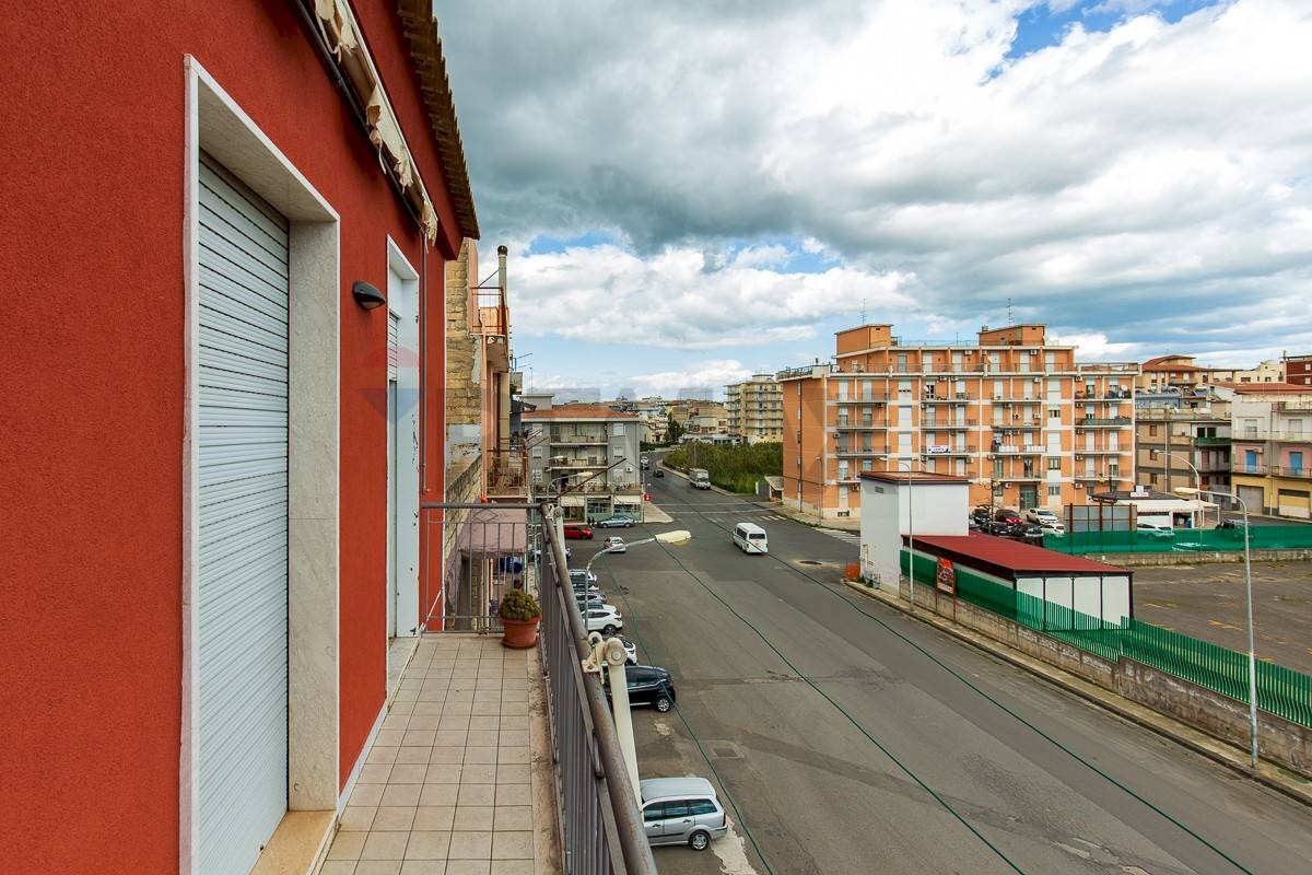 Edificio all\'aperto - Quadrilocale largo Monreale
4, Lentini - foto 3