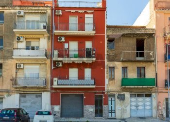 Edificio all\'aperto - Quadrilocale largo Monreale
 
4, Lentini - foto 1