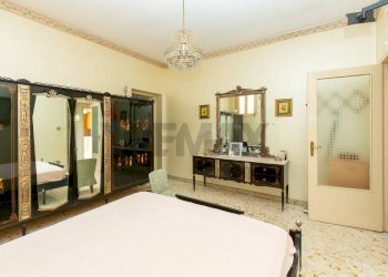 Camera / camera da letto - Quadrilocale largo Monreale
 
4, Lentini - foto 14