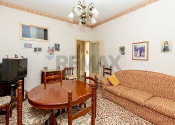 Sala da pranzo - Quadrilocale largo Monreale
 
4, Lentini - foto 16