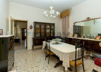 Sala da pranzo - Quadrilocale via tindari
 
44, Lentini - foto 1