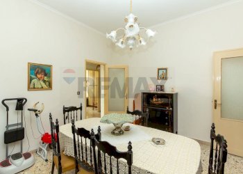 Sala da pranzo - Quadrilocale via tindari
 
44, Lentini - foto 4