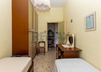 Camera / camera da letto - Quadrilocale via tindari
 
44, Lentini - foto 12