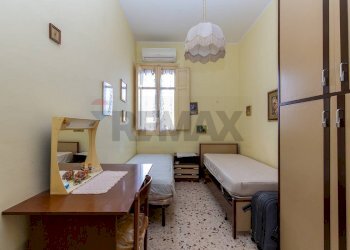 Camera / camera da letto - Quadrilocale via tindari
 
44, Lentini - foto 13