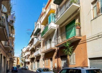 Edificio all\'aperto - Quadrilocale via tindari
 
44, Lentini - foto 23