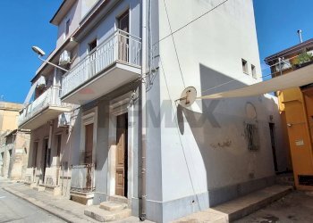 Edificio all\'aperto - Independent house Via Platamone
 
79, Rosolini - photo 2