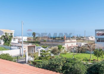 Edificio all\'aperto - Casa semi indipendente Contrada Morghella, Pachino - foto 2