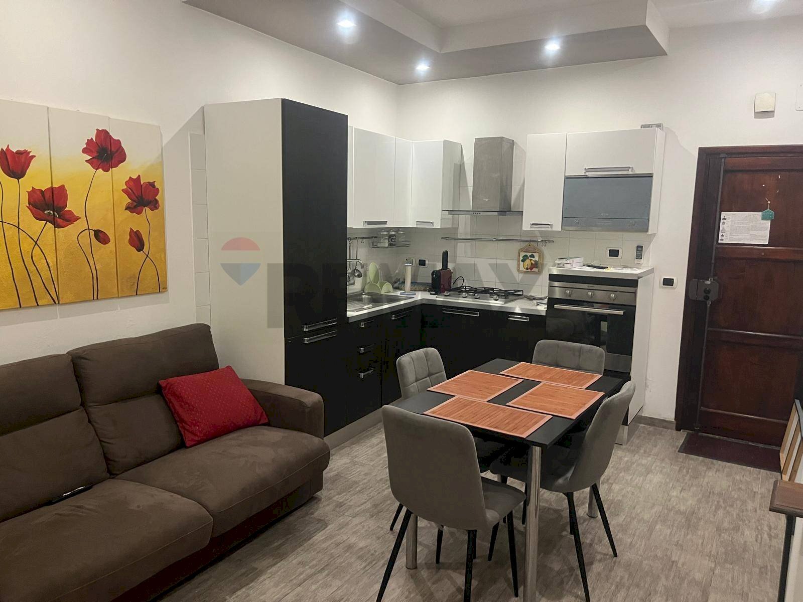 Sala da pranzo - Bilocale viale Teocrito
 
57, Siracusa - foto 2