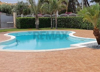 Piscina - Villa Via Serpaolo
 
16, Augusta - foto 7