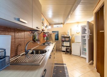 Cucina - Villa Via Serpaolo
 
16, Augusta - foto 42