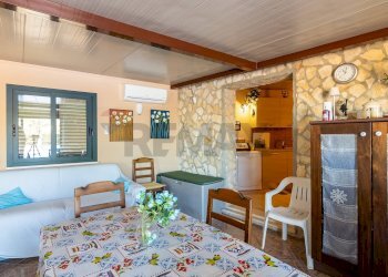 Sala da pranzo - Villa Via Serpaolo
 
16, Augusta - foto 44