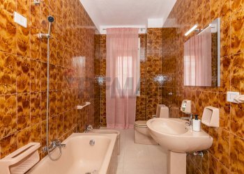 Bagno - Quadrilocale VIA LENTINI
 
67, Siracusa - foto 30