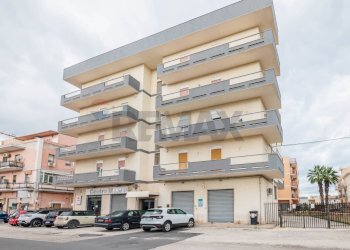 Edificio all\'aperto - Quadrilocale VIA LENTINI
 
67, Siracusa - foto 35