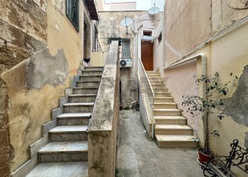 Scale - Quadrilocale via roma
 
snc, Siracusa - foto 37