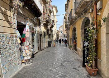 Edificio all\'aperto - Quadrilocale via roma
 
snc, Siracusa - foto 38
