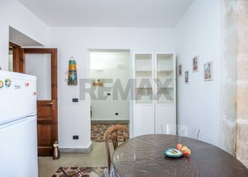Sala da pranzo - Trilocale VIA VITTORIO VENETO
 
94, Siracusa - foto 10