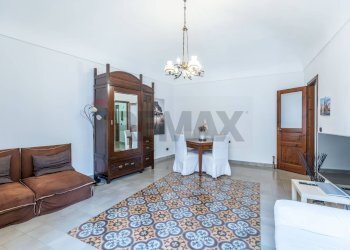 Sala da pranzo - Trilocale VIA VITTORIO VENETO
 
94, Siracusa - foto 14