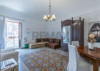 Sala da pranzo - Trilocale VIA VITTORIO VENETO
 
94, Siracusa - foto 16