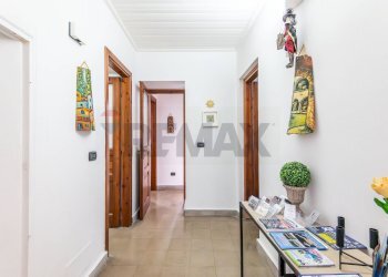 Hall / corridoio - Trilocale VIA VITTORIO VENETO
 
94, Siracusa - foto 19