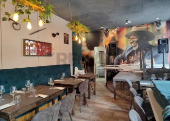 Sala da pranzo - Attività Commerciale Viale Teocrito
snc, Siracusa - foto 1