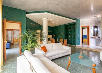 Soggiorno - Villa via giuseppe motta
14, Avola - photo 2