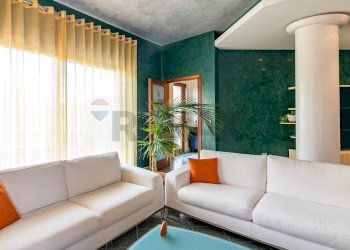 Soggiorno - Villa via giuseppe motta
14, Avola - photo 11