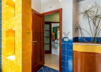 Bagno - Villa via giuseppe motta
14, Avola - photo 32