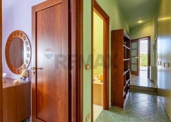 Hall / corridoio - Villa via giuseppe motta
14, Avola - photo 40