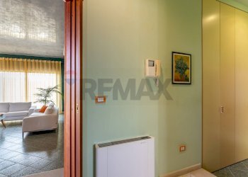 corridoio e armadio su misura - Villa via giuseppe motta
14, Avola - photo 41