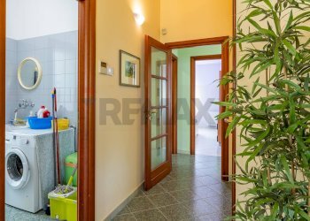 corridoio e lavanderia - Villa via giuseppe motta
14, Avola - photo 42