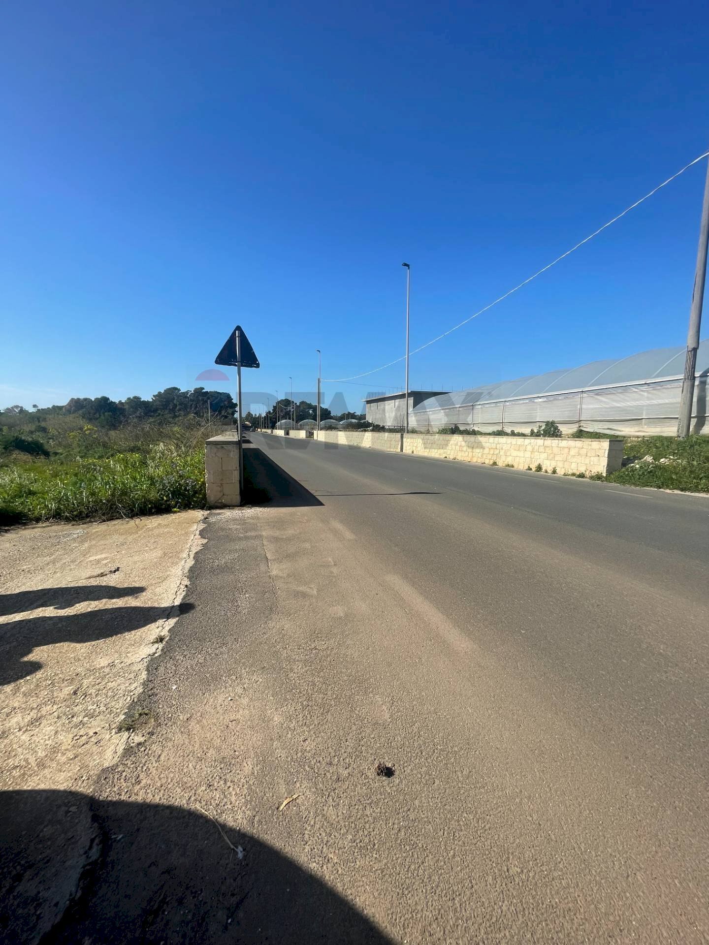 Accesso su strada principale. - Agricultural land Viale Maucini, Portopalo di Capo Passero - photo 3