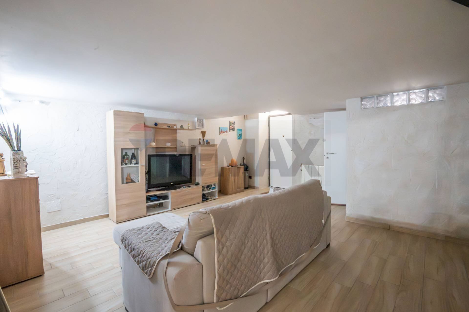 Soggiorno - Quadrilocale Via Premuda
 
24, Siracusa - foto 1
