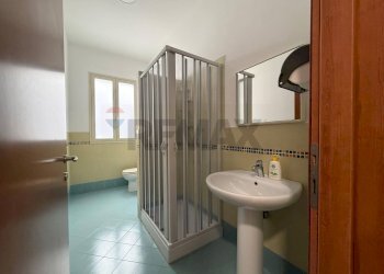 Bagno - Apartment Via Tommaso Edison
 
35, Priolo Gargallo - photo 11