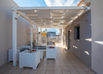 Terrazza - Casa semi indipendente Via Unità
 
90, Pachino - foto 2