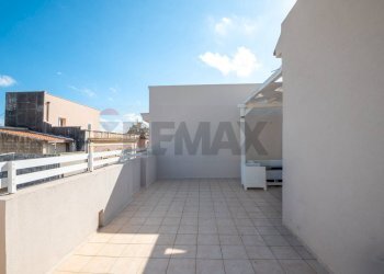 Terrazza - Casa semi indipendente Via Unità
 
90, Pachino - foto 6