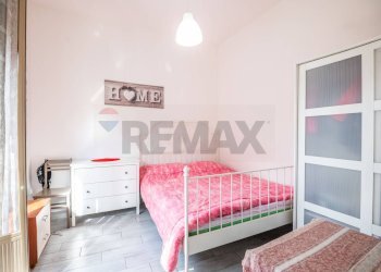 Camera / camera da letto - Casa semi indipendente Via Unità
 
90, Pachino - foto 16