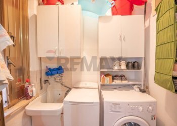 Lavanderia - Casa semi indipendente Via Unità
 
88, Pachino - foto 16