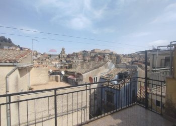 Balcone - Independent house Via Camillo Benso di Cavour, Buccheri - photo 5