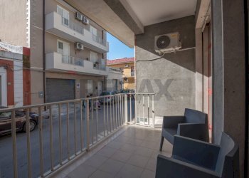 Balcone - Negozio Via Palestro
 
106-108, Priolo Gargallo - foto 6