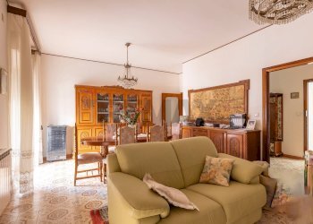 Sala da pranzo - Appartamento Viale Santa Panagia
 
136, Siracusa - foto 1