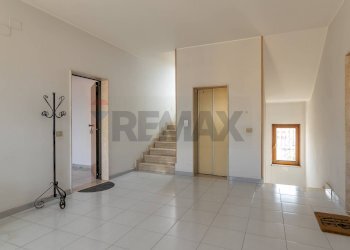 Stanza vuota - Quadrilocale via europa
 
29, Siracusa - foto 5