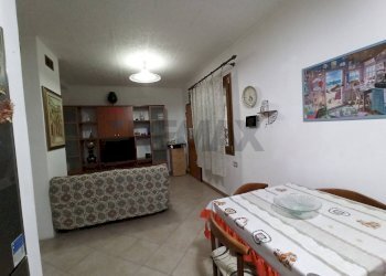 Sala da pranzo - Villa VIA GIOVANNI PASCOLI
 
4, Melilli - foto 15