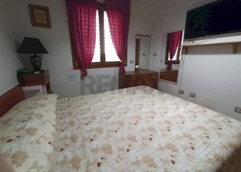 Camera / camera da letto - Villa VIA GIOVANNI PASCOLI
 
4, Melilli - foto 20