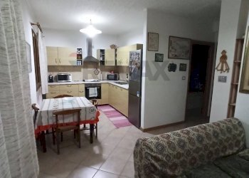 Sala da pranzo - Villa VIA GIOVANNI PASCOLI
 
4, Melilli - foto 21